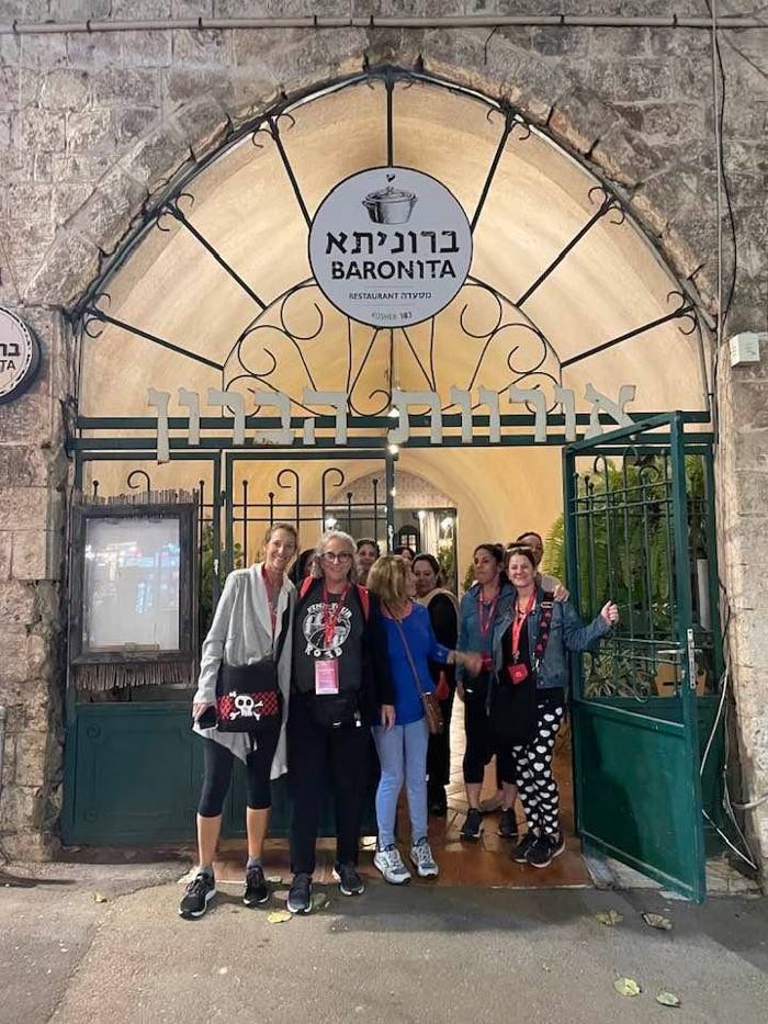 A Liumi group in Israel