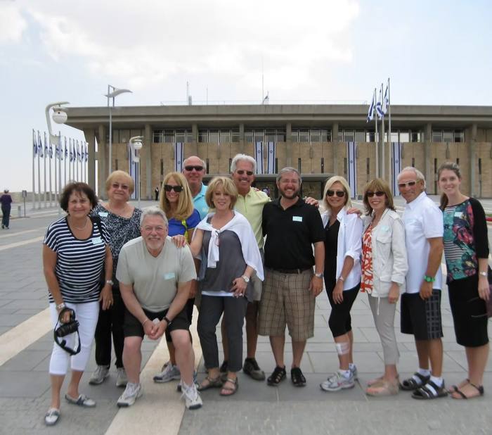 A Liumi group in Israel